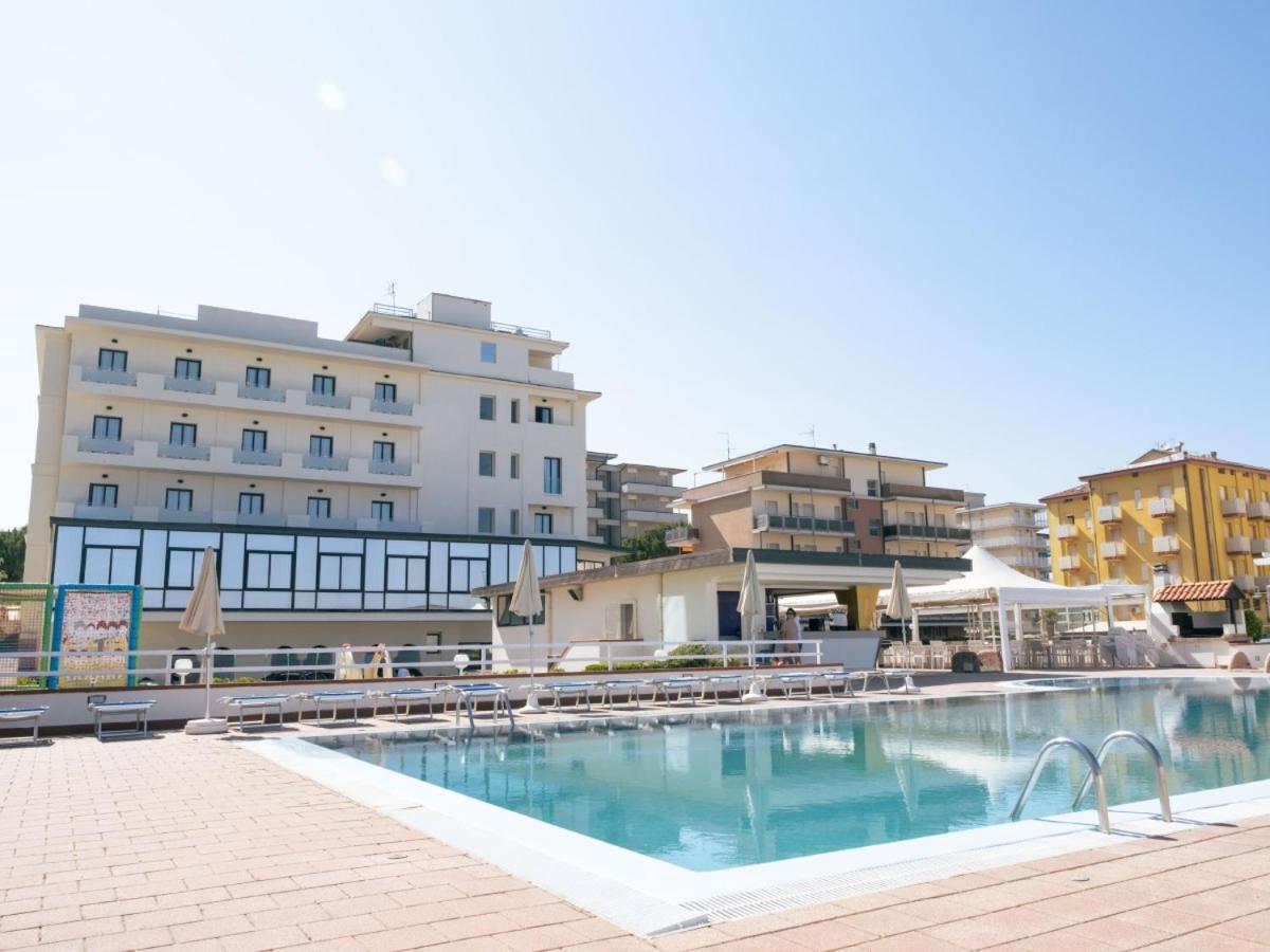 Hotel Tokio Village - Azzurro Club Lido Di Savio Luaran gambar