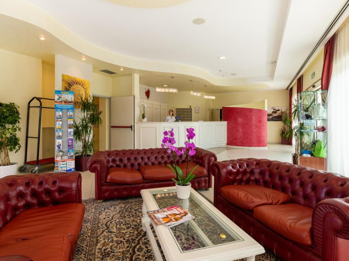 Hotel Tokio Village - Azzurro Club Lido Di Savio Luaran gambar